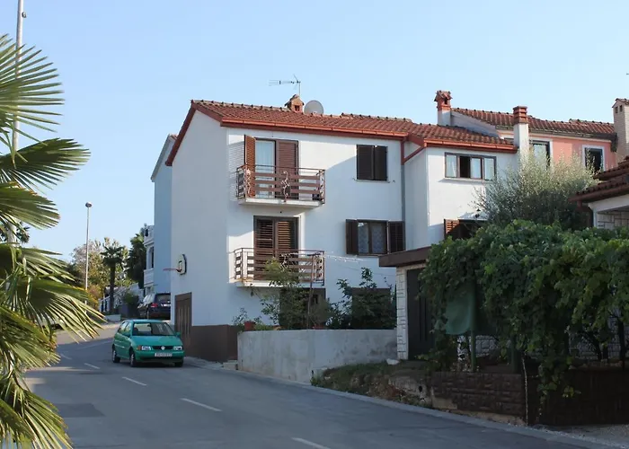 With Parking Space Dajla, Novigrad - 6935 Apartment *