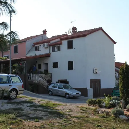 Apartment With A Parking Space Dajla, Novigrad - 6935 Novigrad (Istria)