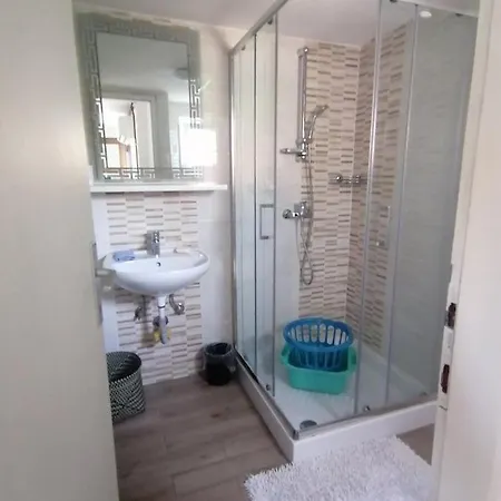 With Parking Space Dajla, Novigrad - 6935 アパート Novigrad Istria